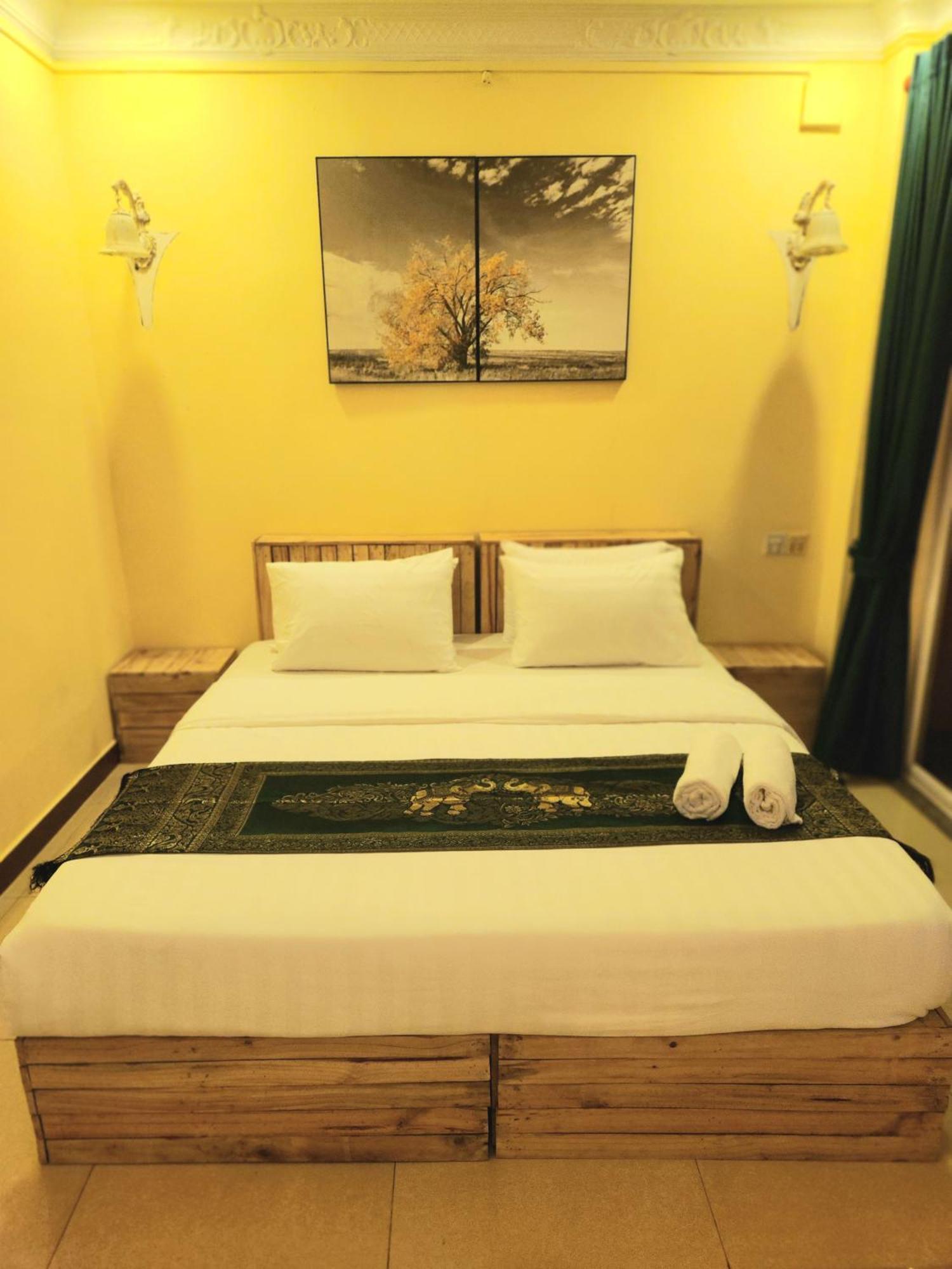 Soma Hotel بنوم بنه المظهر الخارجي الصورة