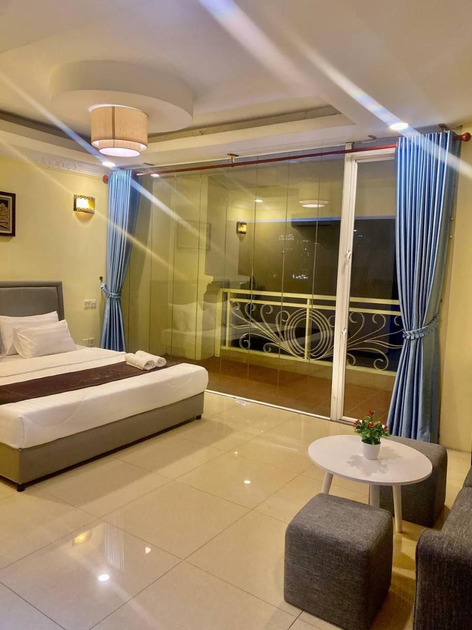 Soma Hotel بنوم بنه المظهر الخارجي الصورة