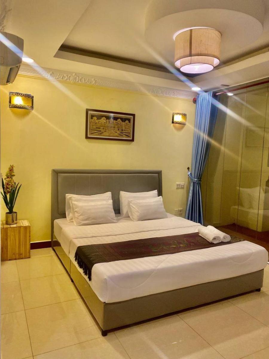 Soma Hotel بنوم بنه المظهر الخارجي الصورة